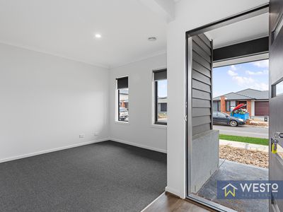 12 Tarnala rd, Tarneit