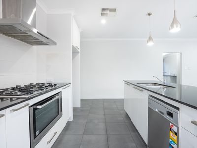 32 Daintree Street, Baldivis