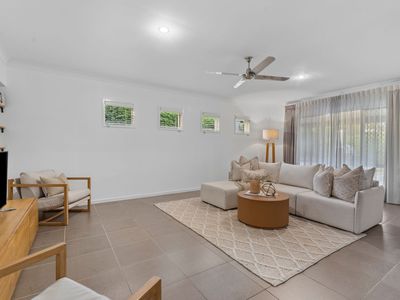 60 Saint Augustines Drive, Augustine Heights