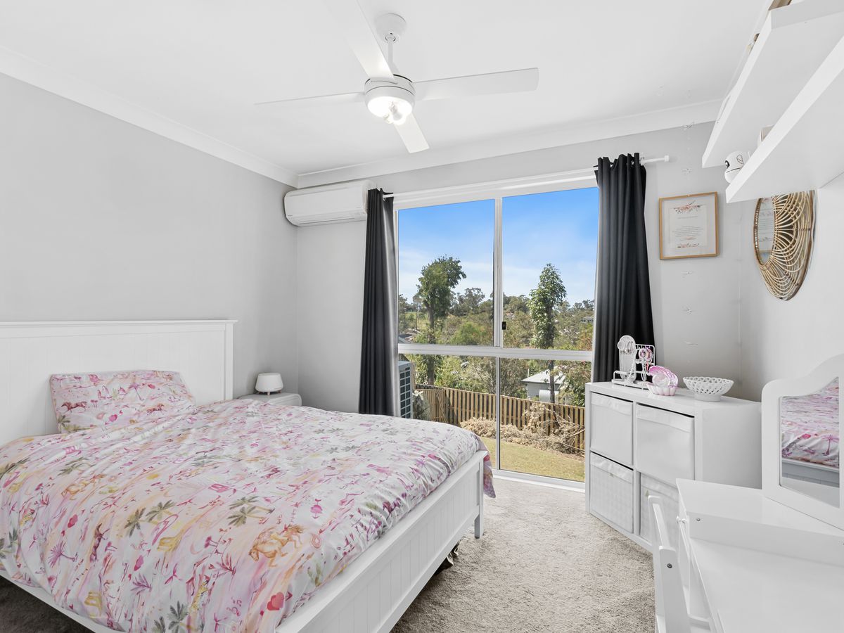 25 Corai Cl, Pacific Pines