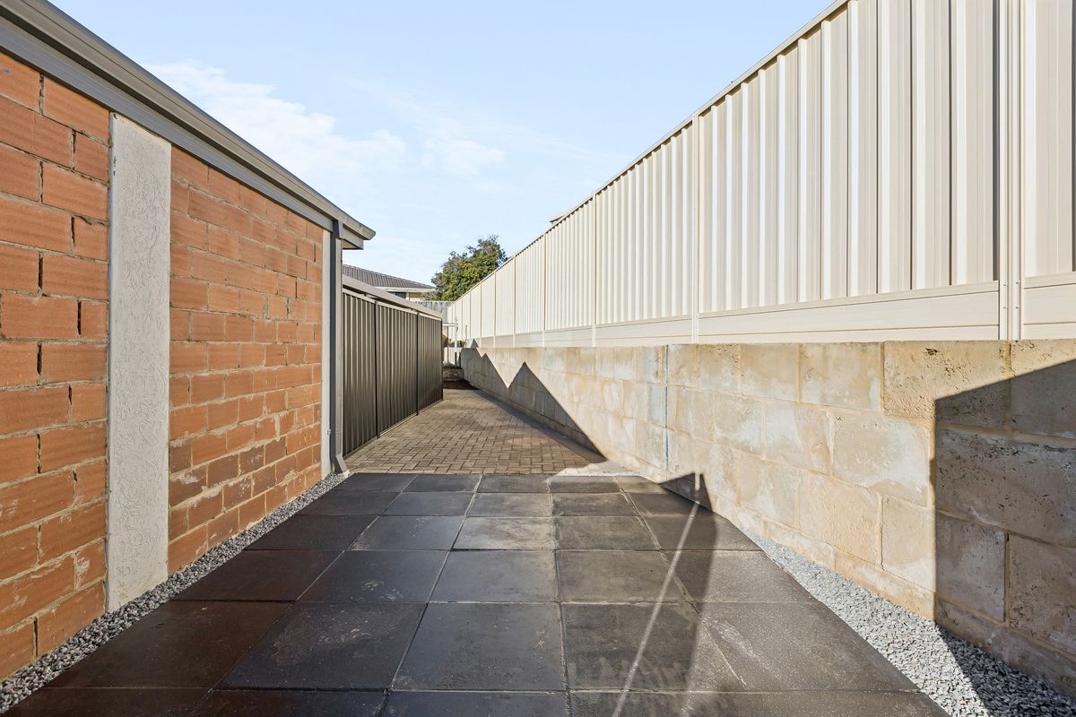 Rear Granny Flat, 33 Attwood Place, Clarkson