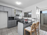 18 / 41 Kingfisher Lane, East Brisbane