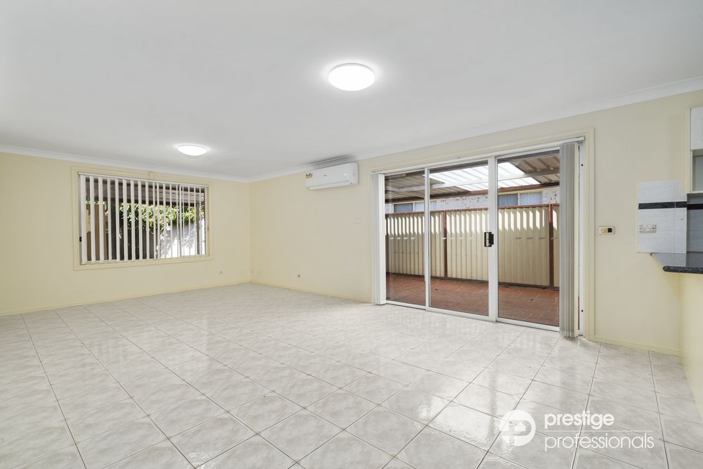 4 Derwent Court, Wattle Grove