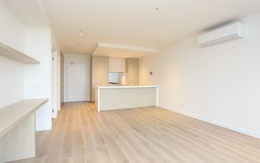 807/19 Russell Street, Essendon