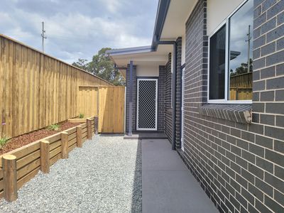 2/26  Crossing Street , Bellbird