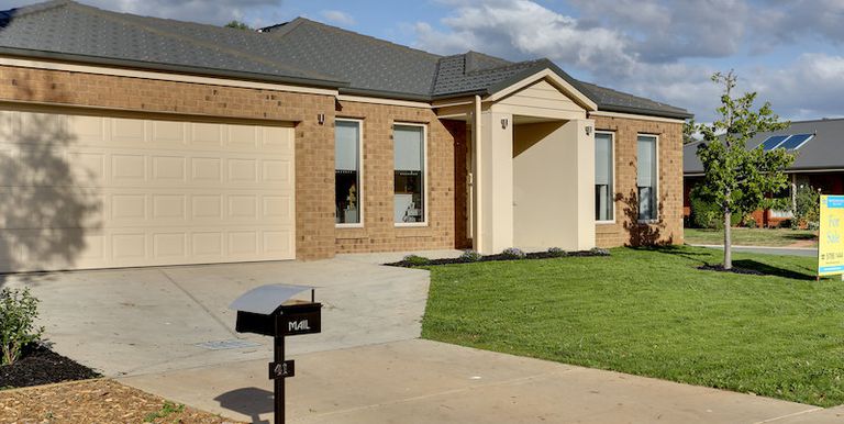 41 Weir Street , Euroa