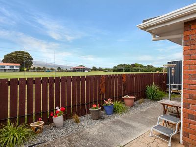 8 B Alexander Place, Otaki