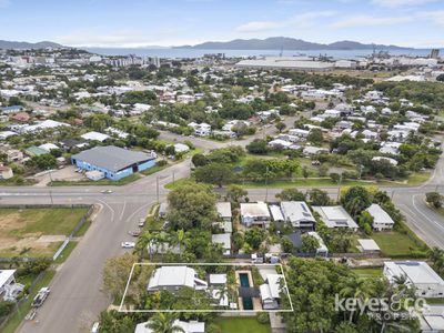 4 Sixth Avenue, South Townsville
