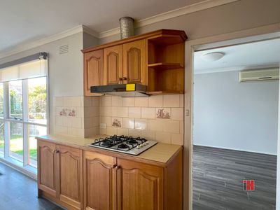 52 Rosemar Circuit, Viewbank
