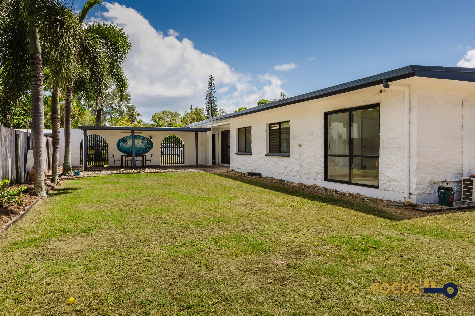 8 Casuarina Street, Slade Point