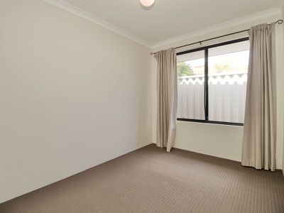 12 Mayflower Close , Port Kennedy