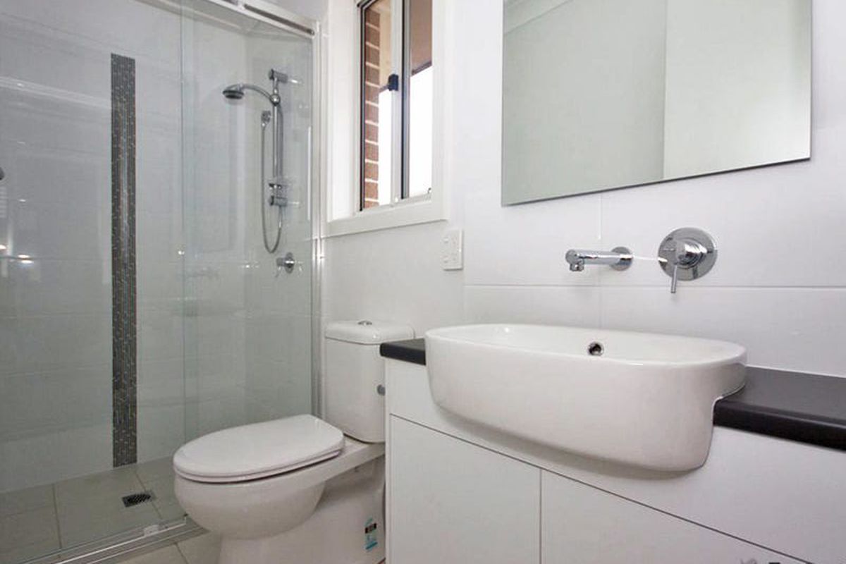 2 / 21 Sydney Smith Drive, Penrith