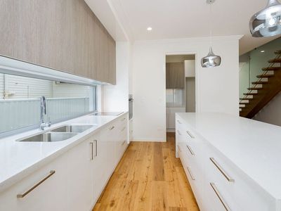 1 / 19 Oleander Avenue, Biggera Waters