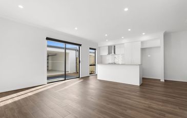 3 Sustain Street, Mambourin
