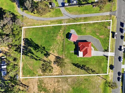 15 Dennis Street, Thirlmere