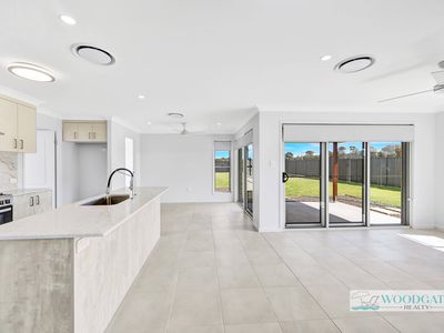 11 GULL STREET, Woodgate