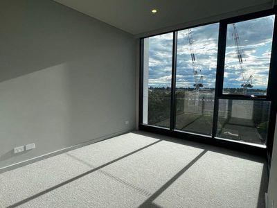 805 / 16 Middleton Avenue, Castle Hill