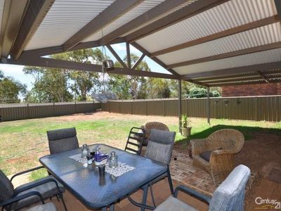 2 Cardiff Arms Avenue, Dubbo