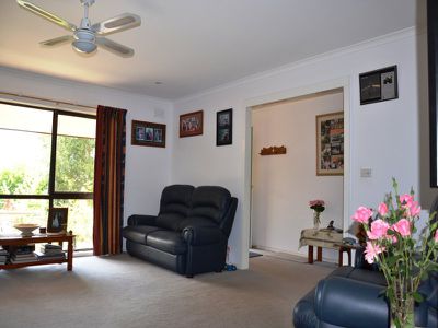 11 Cooper Street , Tawonga