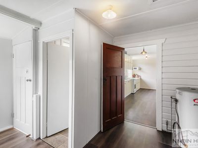 14 Standing Street, The Channon
