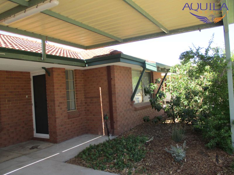 16 Percheron Entrance, Stratton