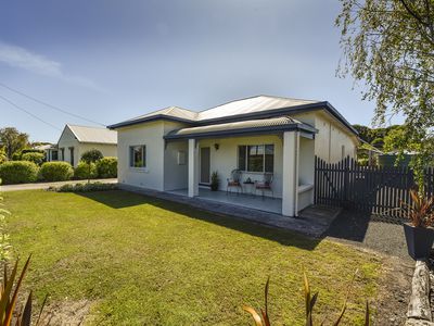 8 Aitken Street, Millicent