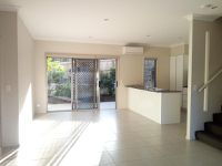 28 / 26 Tick Street, Mount Gravatt