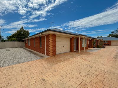 1 / 64 Gray Street, Swan Hill