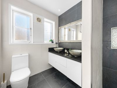 2 / 70 Milson Road, Cremorne Point