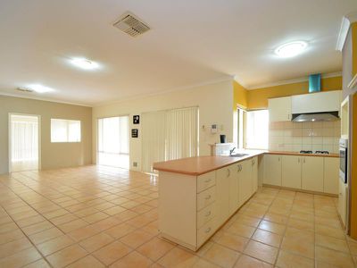 5 Mount Park Way, Canning Vale