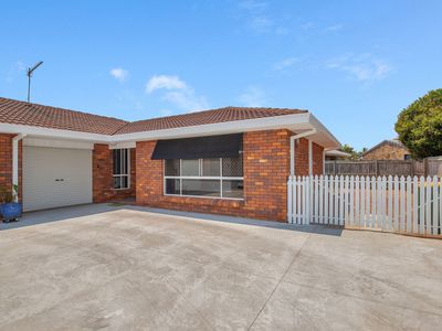 2 / 14 Brady Drive, Coombabah