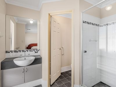 22 Rhapsody Close, Shoalwater