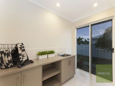 42 Shoalmarra Drive, Mount Low