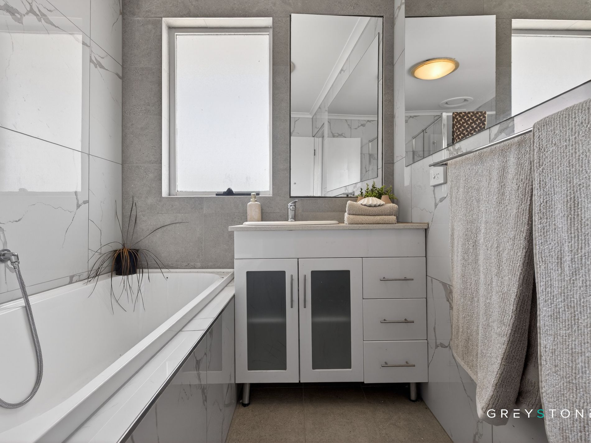 8 St John Place, Melton West