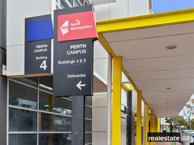 8 / 176 Newcastle Street, Perth