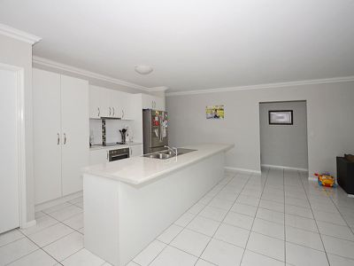 11 PARKLANDS BLVD, Wondunna