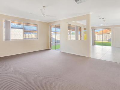 11 Ascendancy Way, Upper Coomera