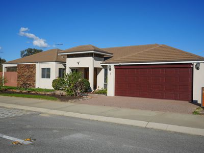 8 Hartz Way, Wandi