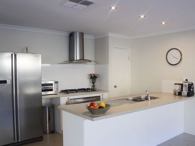 35 Splendens Avenue, Banksia Grove
