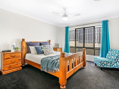 10 Longstaff Crescent, Pimpama