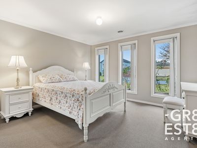 16 Avendon Court, Narre Warren South