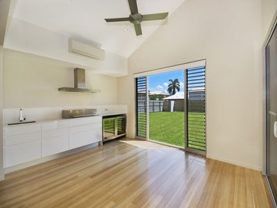 25 First Avenue, Railway Estate