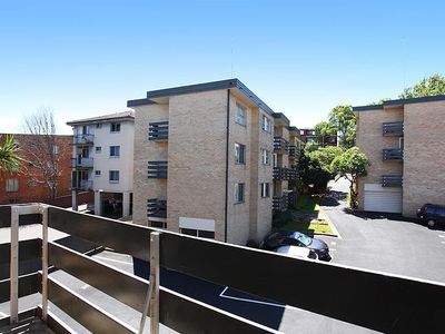 33 / 24-26 Meadow Crescent, Meadowbank