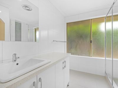 15 Kirwan Way, Winthrop