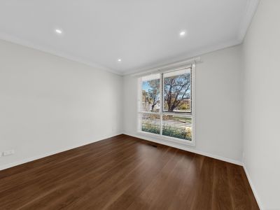 1 / 43 Endeavour Crescent, Endeavour Hills