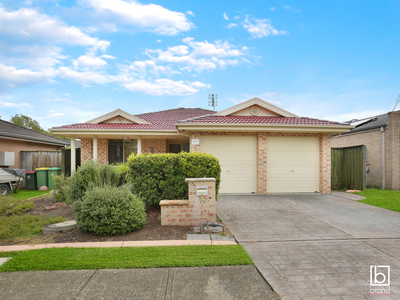 43 Nelmes Road, Blue Haven