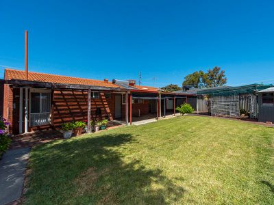 24 Milina St, Hillman