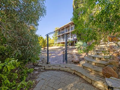 20 Harrison Road, Mount Richon