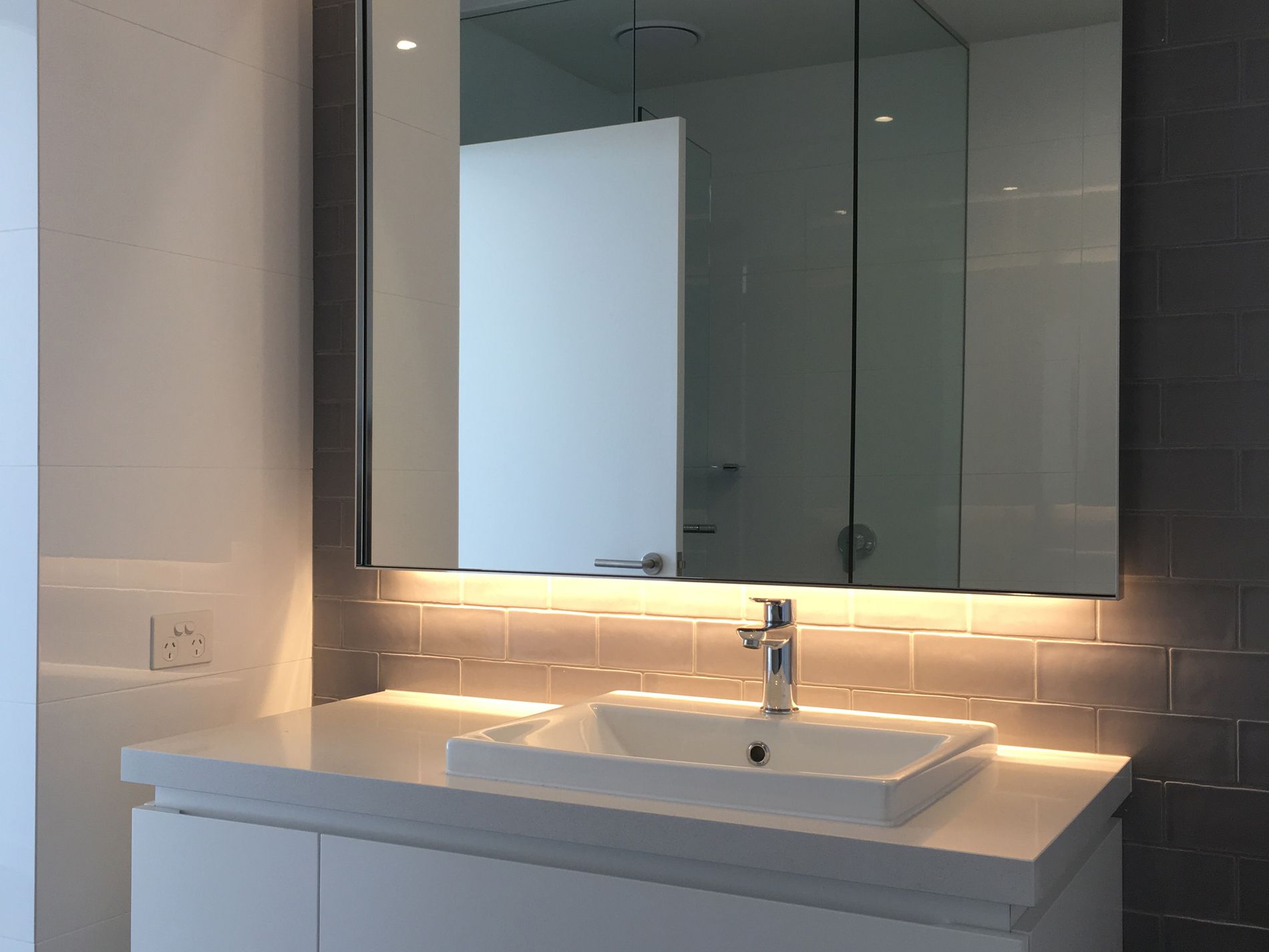 5702 / 148 Ross Street, Forest Lodge