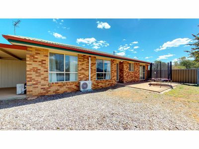6 Magpie Close, Dubbo